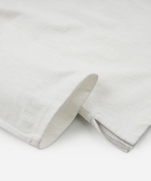 FRIZMWORKS(フリズムワークス)の「10S SOLID HENLEY NECK TEE _ WHITE(Tシャツ/カットソー・メンズ・その他・X-LARGE/SMALL/MEDIUM/LARGE)」の4枚目の写真