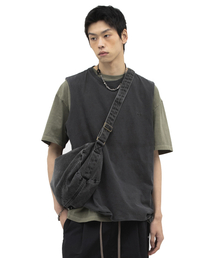 DEFGARMENTS（デフグラメンツ）の「ウォッシュドディンデニムバッグ[ブラック]（メッセンジャーバッグ）」