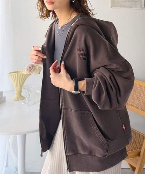 Java(ジャバ)の「《JaVa ジャバコラボ》大人の抜け感◎ニュアンス色が映える。アシッドウォッシュロゴZIPパーカー(パーカー・レディース・チャコール/ブラウン・LARGE/MEDIUM/SMALL/X-LARGE)」の19枚目の写真