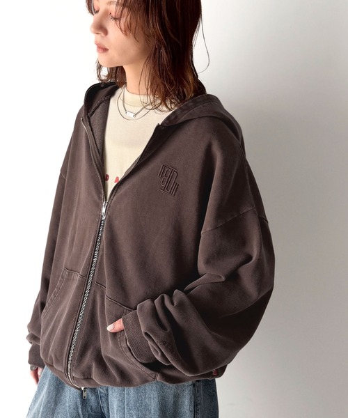 Java(ジャバ)の「《JaVa ジャバコラボ》大人の抜け感◎ニュアンス色が映える。アシッドウォッシュロゴZIPパーカー(パーカー・レディース・チャコール/ブラウン・LARGE/MEDIUM/SMALL/X-LARGE)」の17枚目の写真