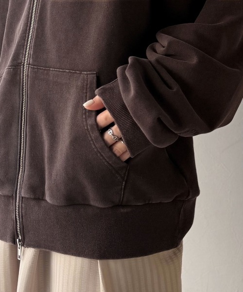 Java(ジャバ)の「《JaVa ジャバコラボ》大人の抜け感◎ニュアンス色が映える。アシッドウォッシュロゴZIPパーカー(パーカー・レディース・チャコール/ブラウン・LARGE/MEDIUM/SMALL/X-LARGE)」の22枚目の写真
