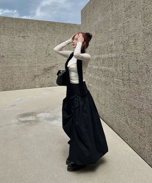 WESLEYHYUSTON（ウェズリーユーストン）の「DRAPE SEE-THROUGH SHIRRING LONG SLEEVE IVORY（Tシャツ/カットソー・レディース・その他・SMALL/MEDIUM）」の2枚目の写真
