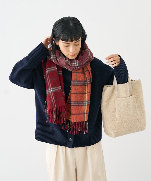 collex（コレックス）の「2WAYリバーシブルボアトートバッグ（トートバッグ・レディース・ブラック/グレイッシュベージュ・フリー）」の11枚目の写真