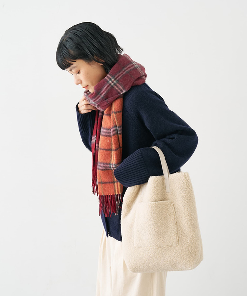 collex（コレックス）の「2WAYリバーシブルボアトートバッグ（トートバッグ・レディース・ブラック/グレイッシュベージュ・フリー）」の12枚目の写真