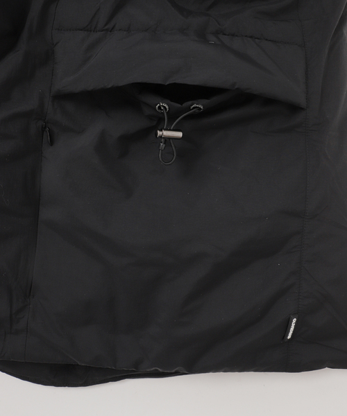 B.C STOCK(ベーセーストック)の「【OLIVEDRAB/オリーブドラブ】キャリーポケット ダウンジャケット(ダウンジャケット/コート・メンズ・ブラック/カーキ・MEDIUM/X-LARGE/LARGE)」の18枚目の写真