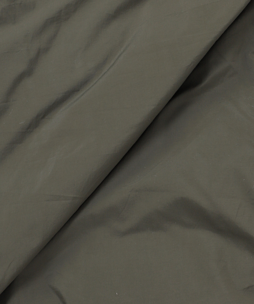 B.C STOCK(ベーセーストック)の「【OLIVEDRAB/オリーブドラブ】キャリーポケット ダウンジャケット(ダウンジャケット/コート・メンズ・ブラック/カーキ・MEDIUM/X-LARGE/LARGE)」の8枚目の写真