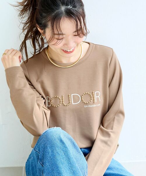 le.coeur blanc(ルクールブラン)の「【吸湿発熱】スタッズロゴカットソー(Tシャツ/カットソー・レディース・オフホワイト/グレー/キャメル・38)」の3枚目の写真