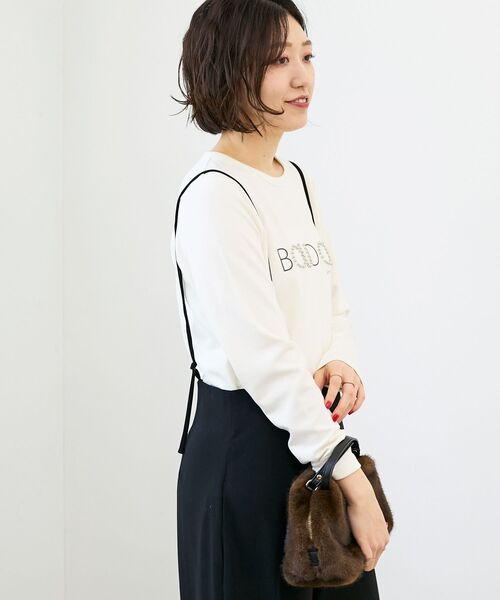 le.coeur blanc(ルクールブラン)の「【吸湿発熱】スタッズロゴカットソー(Tシャツ/カットソー・レディース・オフホワイト/グレー/キャメル・38)」の8枚目の写真
