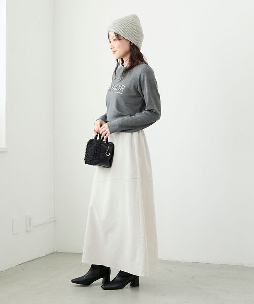 le.coeur blanc(ルクールブラン)の「【吸湿発熱】スタッズロゴカットソー(Tシャツ/カットソー・レディース・オフホワイト/グレー/キャメル・38)」の18枚目の写真