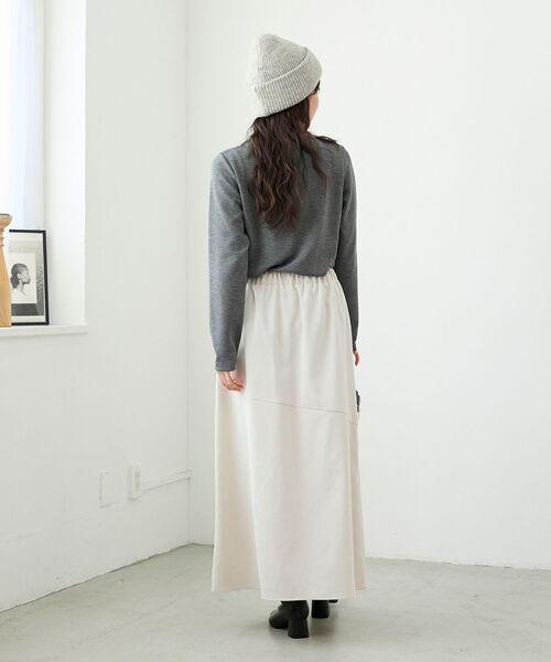le.coeur blanc(ルクールブラン)の「【吸湿発熱】スタッズロゴカットソー(Tシャツ/カットソー・レディース・オフホワイト/グレー/キャメル・38)」の19枚目の写真