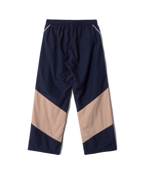 QT8 GARMENTS(キューティーエイトガーメント)の「LB Track Pants (Navy/Beige)(スウェットパンツ・レディース・その他・MEDIUM/LARGE/X-LARGE)」の3枚目の写真