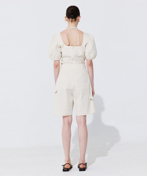 WNDERKAMMER(ブンダーカンマー)の「ベルト付きコットンバミューダパンツ_クリーム(その他パンツ・レディース・その他・MEDIUM/SMALL/X-SMALL)」の4枚目の写真