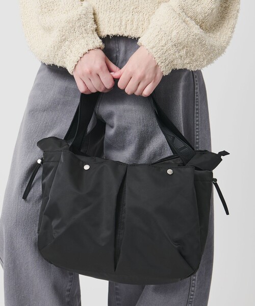 NOMADIS（ノマディス）の「【別注】＜NOMADIS＞BASQUE M ショルダーバッグ（ショルダーバッグ・レディース・ブラック/グレー・FREE）」の4枚目の写真