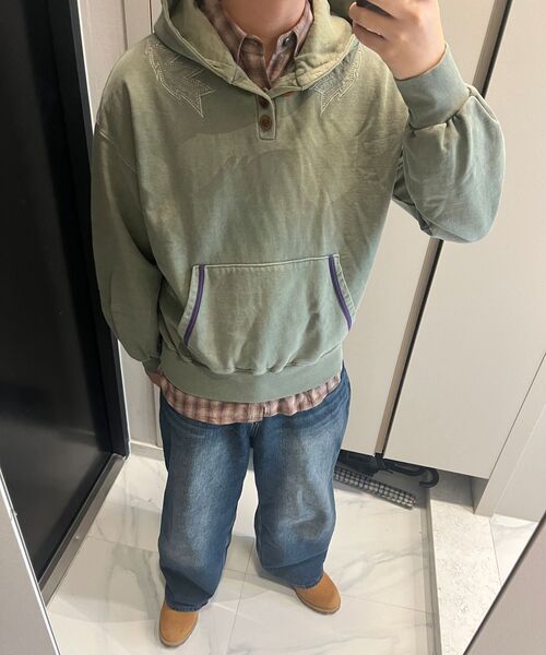 AREUBAN(アルバン)の「ローズウッドチェックシャツ_ローズダスト(シャツ/ブラウス・メンズ・ローズ・2/4/3)」の3枚目の写真
