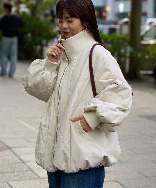 切り替えキルティングスタンドカラーバルーンブルゾン（ブルゾン