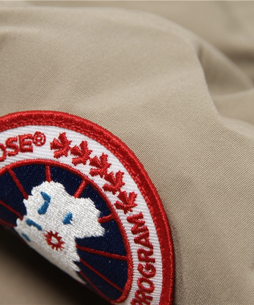 CANADA GOOSE（カナダグース）の「△BY CANADA GOOSE BELLEVILLE ダウンジャケット：（ダウンジャケット/コート・レディース・ベージュ/ケリー・SMALL/MEDIUM）」の10枚目の写真