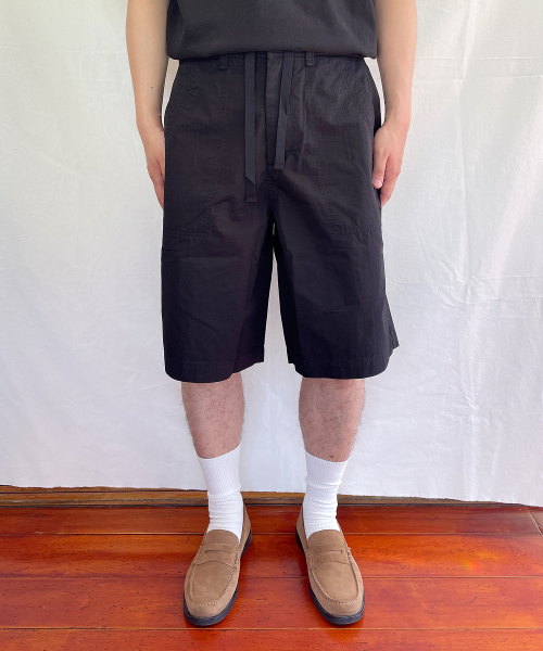 YOUNEEDGARMENTS（ユーニーズガーメンツ）の「ユーティリティリップストップパティグショーツ（ブラック）（その他パンツ・メンズ・その他・40/38）」の3枚目の写真