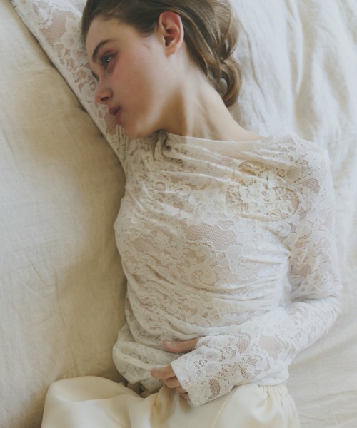 idem（イデム）の「heart lace long sleeve tops / ハート切り替えレーストップス（Tシャツ/カットソー・レディース・ブラック/ホワイト・FREE）」の14枚目の写真