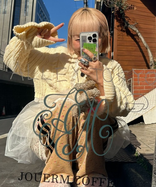 Alley Tokyo(アリートーキョー)の「レースフリルくるみボタンカーデ(ニット/セーター・レディース・オフホワイト/グレー・FREE)」の15枚目の写真