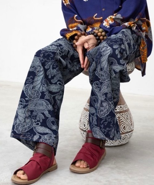 チャイハネ（チャイハネ）の「【チャイハネ】段通ペイズリー柄MEN'Sデニムパンツ（デニムパンツ・メンズ・ライトブルー/ネイビー・FREE）」の5枚目の写真