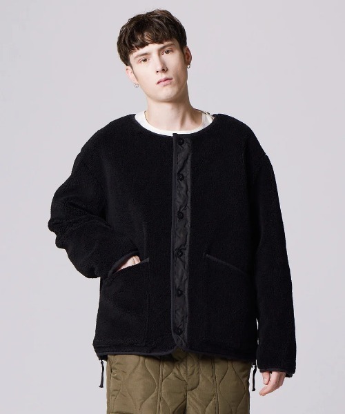 TAION(タイオン)の「【TAION】ミリタリー リバーシブル クルーネック ダウンジャケット / MILITARY RIVERSIBLE DOWN+BOA CREW NECK JACKET(ダウンジャケット/コート・メンズ・ブラック・XL/L/M/S)」の4枚目の写真