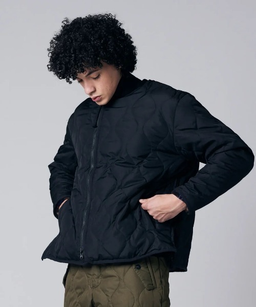 TAION(タイオン)の「【TAION】ミリタリー リバーシブル クルーネック ダウンジャケット / MILITARY RIVERSIBLE DOWN+BOA CREW NECK JACKET(ダウンジャケット/コート・メンズ・ブラック・XL/L/M/S)」の6枚目の写真