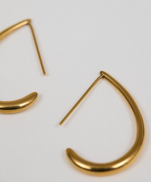 GALLARDAGALANTE（ガリャルダガランテ）の「ステンレス カーブフープピアス（ピアス（両耳用）・レディース・シルバー/ゴールド・FREE）」の8枚目の写真
