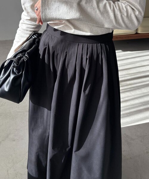 CAPRICIEUX LE'MAGE（カプリシューレマージュ）の「【低身長サイズあり】タックフレアスカート（スカート・レディース・ブラック/ホワイト・PS/38/36）」の14枚目の写真