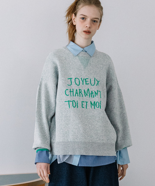 POU DOU DOU（プードゥドゥ）の「トレーナーライクロゴニット（ニット/セーター・レディース・レッド/グレー・M）」の2枚目の写真