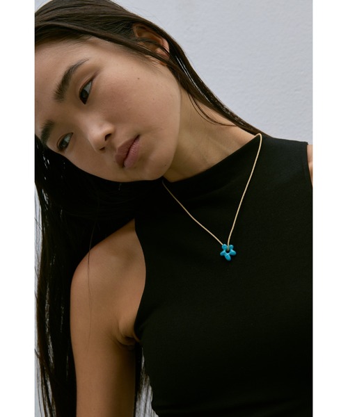 un/neu（アンノイ）の「フラワーカラーコードネックレス（ネックレス・レディース・レッド/ブラック/ブルー/ターコイズブルー/イエロー・FREE）」の16枚目の写真