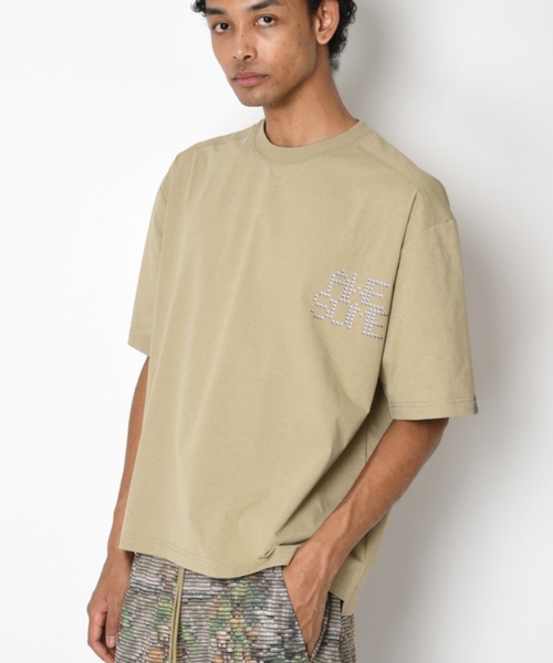 SUPERTHANKS（スーパーサンクス）の「【吸水速乾・接触冷感・抗菌防臭】バックプリントロゴTシャツ[AWESOME] Functional S/S T-shirt（Tシャツ/カットソー・メンズ・チャコールグレー/ベージュ/ブラック/ホワイト・L/M/S）」の4枚目の写真