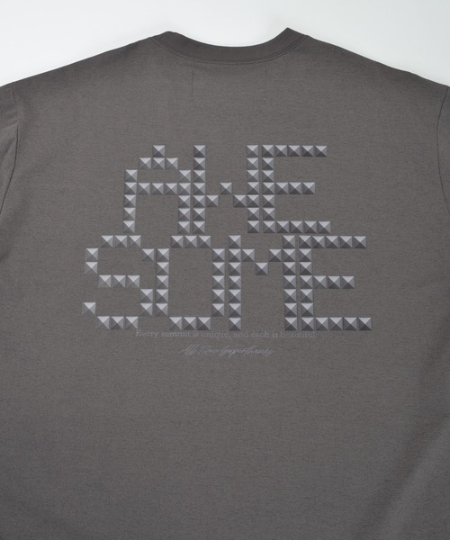 SUPERTHANKS（スーパーサンクス）の「【吸水速乾・接触冷感・抗菌防臭】バックプリントロゴTシャツ[AWESOME] Functional S/S T-shirt（Tシャツ/カットソー・メンズ・チャコールグレー/ベージュ/ブラック/ホワイト・L/M/S）」の8枚目の写真