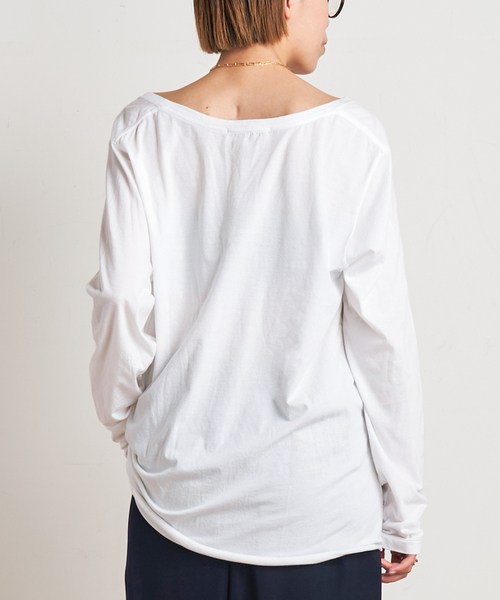 AP STUDIO(エーピーストゥディオ)の「Low-necked T-sh(Tシャツ/カットソー・レディース・ホワイト・FREE)」の3枚目の写真