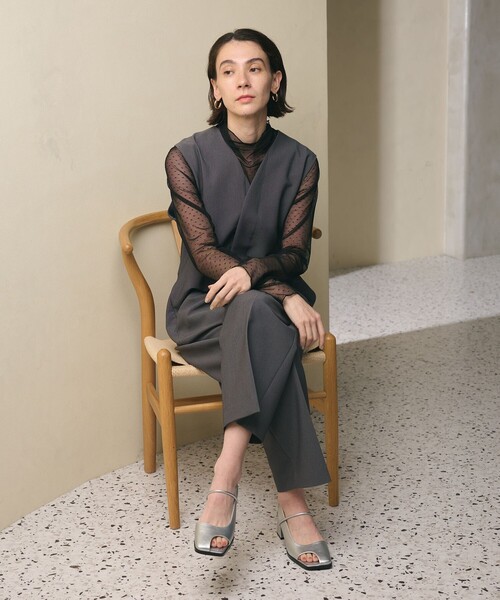 BEAUTY&YOUTH UNITED ARROWS(ビューティーアンドユースユナイテッドアローズ)の「オープントゥ バックストラップミュール サンダル(サンダル・レディース・ブラウン/シルバー・36/36h/37/37h)」の4枚目の写真