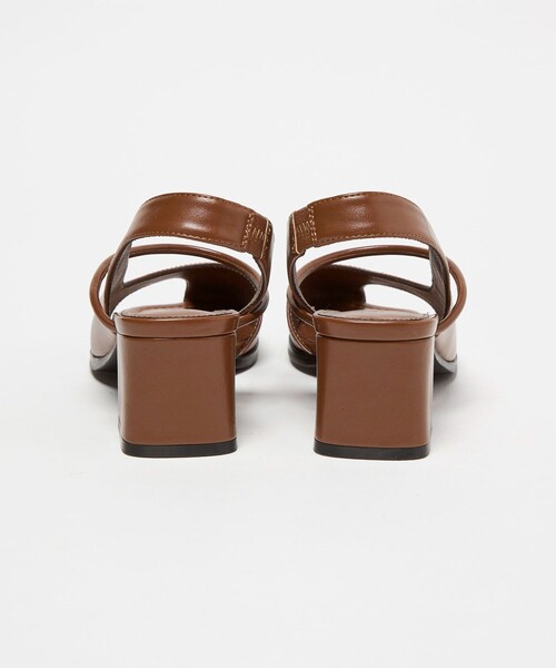 BEAUTY&YOUTH UNITED ARROWS(ビューティーアンドユースユナイテッドアローズ)の「オープントゥ バックストラップミュール サンダル(サンダル・レディース・ブラウン/シルバー・36/36h/37/37h)」の11枚目の写真