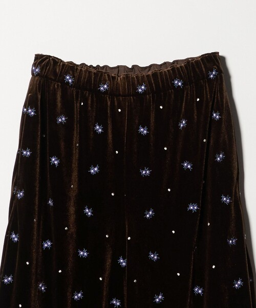 BEAUTY&YOUTH UNITED ARROWS(ビューティーアンドユースユナイテッドアローズ)の「エンブロイダリー ベロアイージーパンツ ウォッシャブル(その他パンツ・レディース・ブラック/ダークブラウン・S/M)」の22枚目の写真