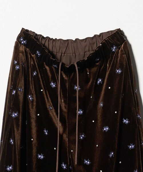 エンブロイダリー ベロアイージーパンツ ウォッシャブル（その他パンツ