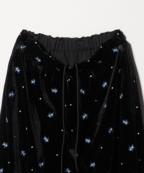 BEAUTY&YOUTH UNITED ARROWS(ビューティーアンドユースユナイテッドアローズ)の「エンブロイダリー ベロアイージーパンツ ウォッシャブル(その他パンツ・レディース・ブラック/ダークブラウン・S/M)」の8枚目の写真