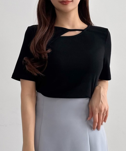 CENEA（セネア）の「薄手カットアウトデザイン半袖カットソー（Tシャツ/カットソー・レディース・ブラック/チャコール/ホワイト・LARGE/MEDIUM/SMALL）」の5枚目の写真
