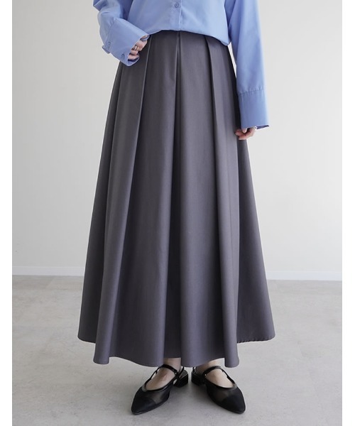 Re:EDIT（リエディ）の「[2026S/S COLLECTION][低身長サイズ有]タックボリュームフレアスカート（スカート・レディース・ベージュ/ブラック/カーキ/チャコールグレー・SHORT/MEDIUM/LARGE）」の2枚目の写真