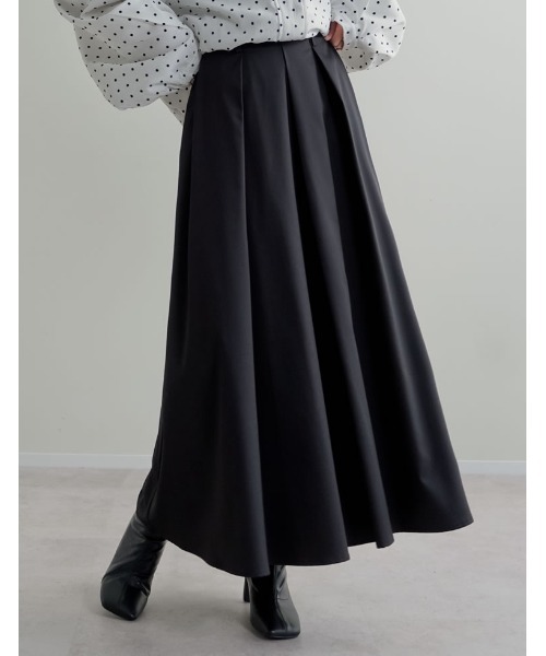 Re:EDIT（リエディ）の「[2026S/S COLLECTION][低身長サイズ有]タックボリュームフレアスカート（スカート・レディース・ベージュ/ブラック/カーキ/チャコールグレー・SHORT/MEDIUM/LARGE）」の6枚目の写真