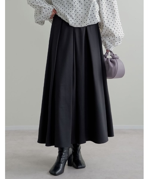 Re:EDIT（リエディ）の「[2026S/S COLLECTION][低身長サイズ有]タックボリュームフレアスカート（スカート・レディース・ベージュ/ブラック/カーキ/チャコールグレー・SHORT/MEDIUM/LARGE）」の8枚目の写真