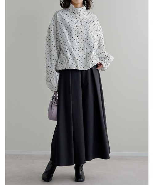 Re:EDIT（リエディ）の「[2026S/S COLLECTION][低身長サイズ有]タックボリュームフレアスカート（スカート・レディース・ベージュ/ブラック/カーキ/チャコールグレー・SHORT/MEDIUM/LARGE）」の5枚目の写真