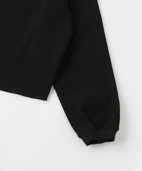 WISM（ウィズム）の「WISM ORIGINAL PRODUCT Waffle Crew（Tシャツ/カットソー・メンズ・ホワイト/ブラック・MEDIUM/LARGE）」の6枚目の写真