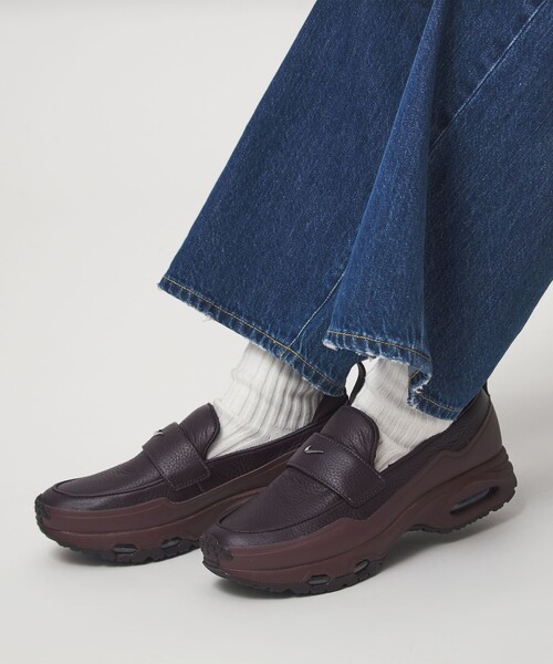 NIKE(ナイキ)の「【WEB限定】<NIKE>エア マックス フェノメナ / AIR MAX PHENOMENA(スニーカー・レディース・ワイン/ブラック/ダークブラウン・24cm/25cm/23cm/24.5cm/22.5cm/23.5cm)」の10枚目の写真