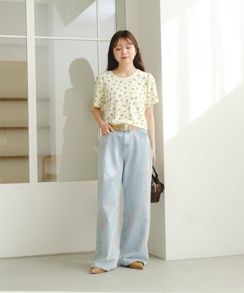 Kastane(カスタネ)の「【2026SSカタログ/2サイズ展開/低身長サイズ/ウエスト調節可】スプレーワイドデニムパンツ(デニムパンツ・レディース・ブラック/ブルー・1/0)」の7枚目の写真