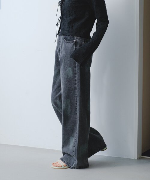 Kastane(カスタネ)の「【2026SSカタログ/2サイズ展開/低身長サイズ/ウエスト調節可】スプレーワイドデニムパンツ(デニムパンツ・レディース・ブラック/ブルー・1/0)」の14枚目の写真