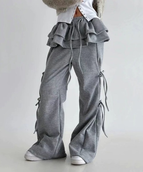 おしゃれスタ(オシャレスタ)の「フリルレイヤード スウェットワイドパンツ(スウェットパンツ・レディース・アイボリー/グレー/ブラウン/ダークグレー/ブラック・FREE)」の1枚目の写真