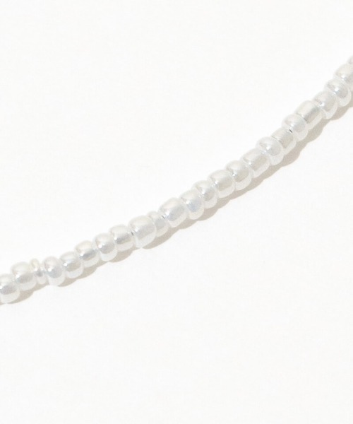 flower（フラワー）の「ドリーミーリボンビーズネックレス（ネックレス・レディース・ホワイト・FREE）」の5枚目の写真