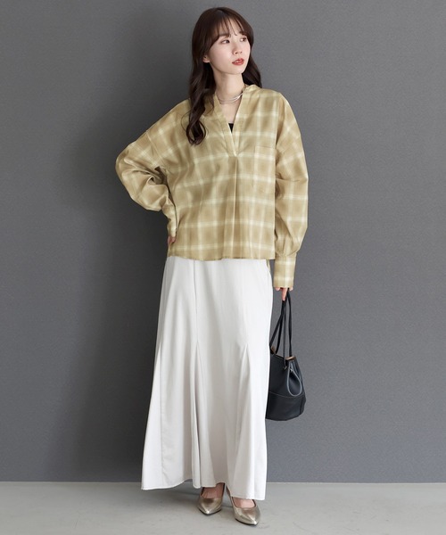Aletta vita(アレッタビータ)の「シアーチェックスキッパーシャツ(シャツ/ブラウス・レディース・ベージュ/チャコール・M)」の13枚目の写真
